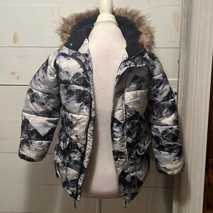 The children’s place winter boys coat w mountains and fake fur